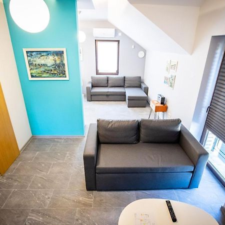 Gray Brick Apartment ซูโบติกา ภายนอก รูปภาพ