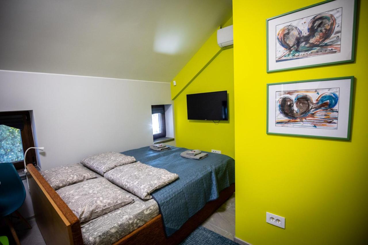 Gray Brick Apartment ซูโบติกา ภายนอก รูปภาพ