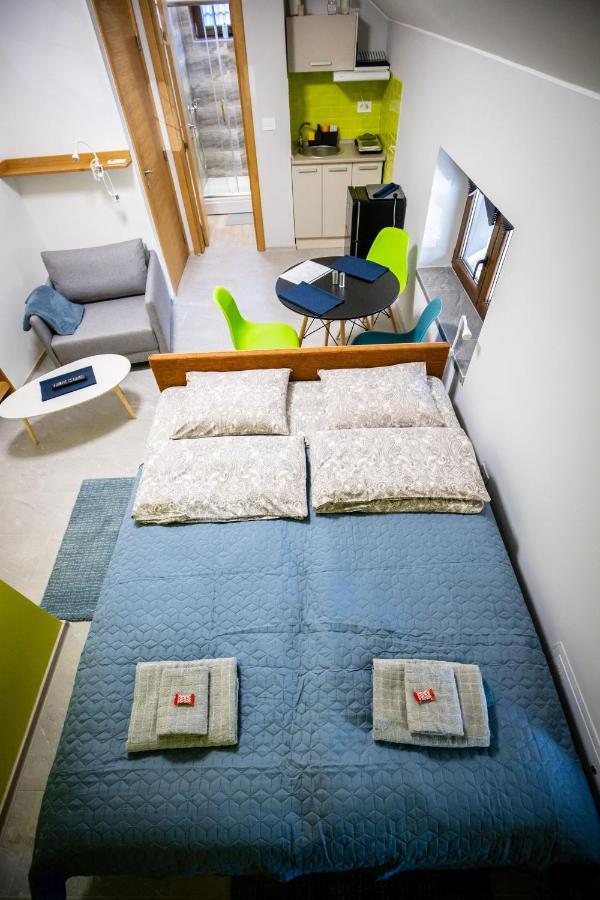 Gray Brick Apartment ซูโบติกา ภายนอก รูปภาพ