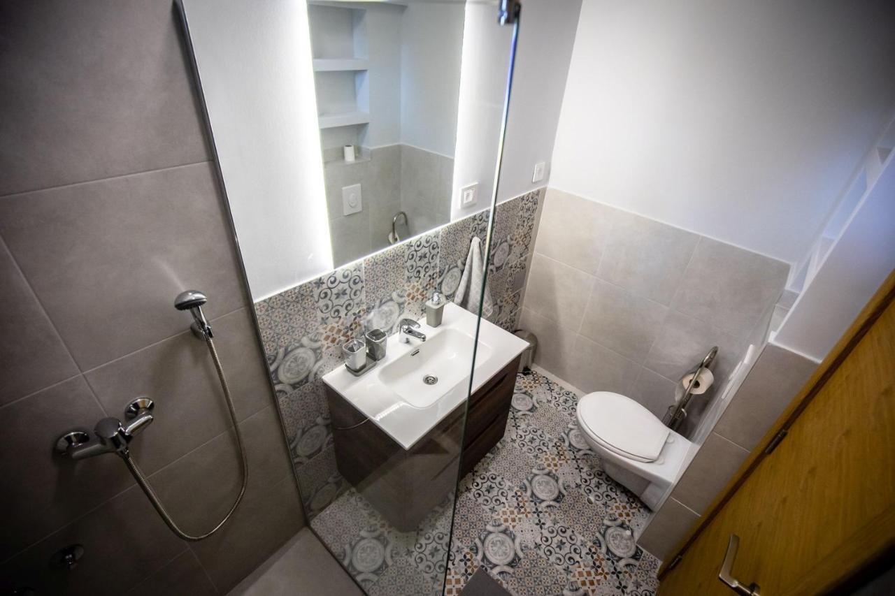 Gray Brick Apartment ซูโบติกา ภายนอก รูปภาพ