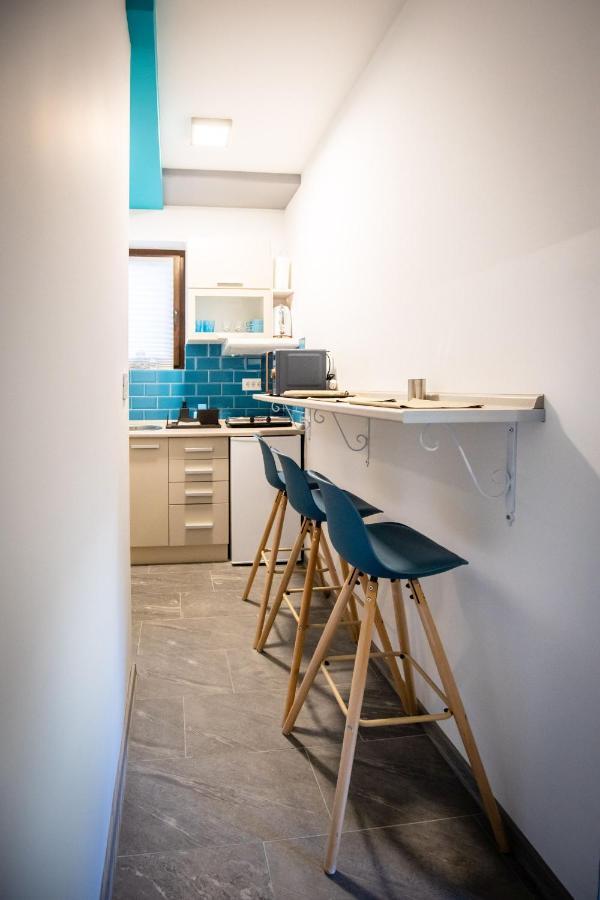 Gray Brick Apartment ซูโบติกา ภายนอก รูปภาพ