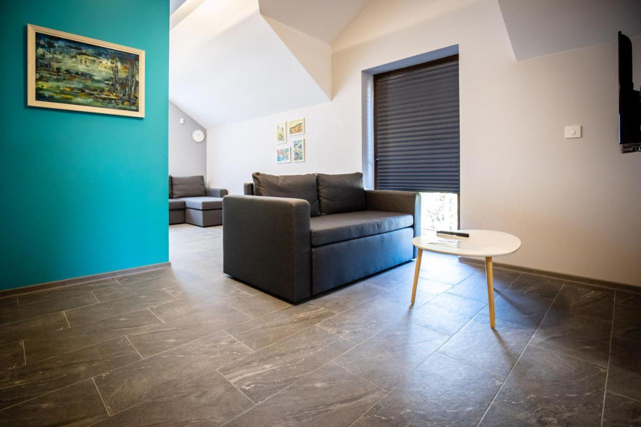 Gray Brick Apartment ซูโบติกา ภายนอก รูปภาพ
